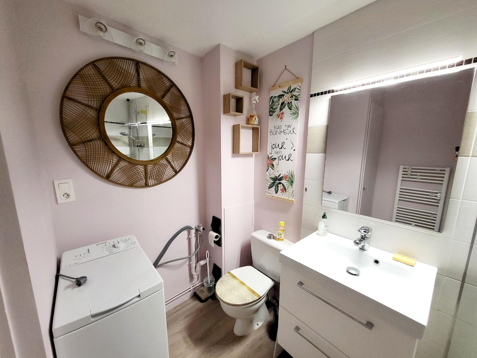 Appartement Moderne Au Centre-Ville, 150M Plage, Wifi, Confort Ideal Pour Familles - Fr-1-92-876 لي سابلِ دولونْ المظهر الخارجي الصورة
