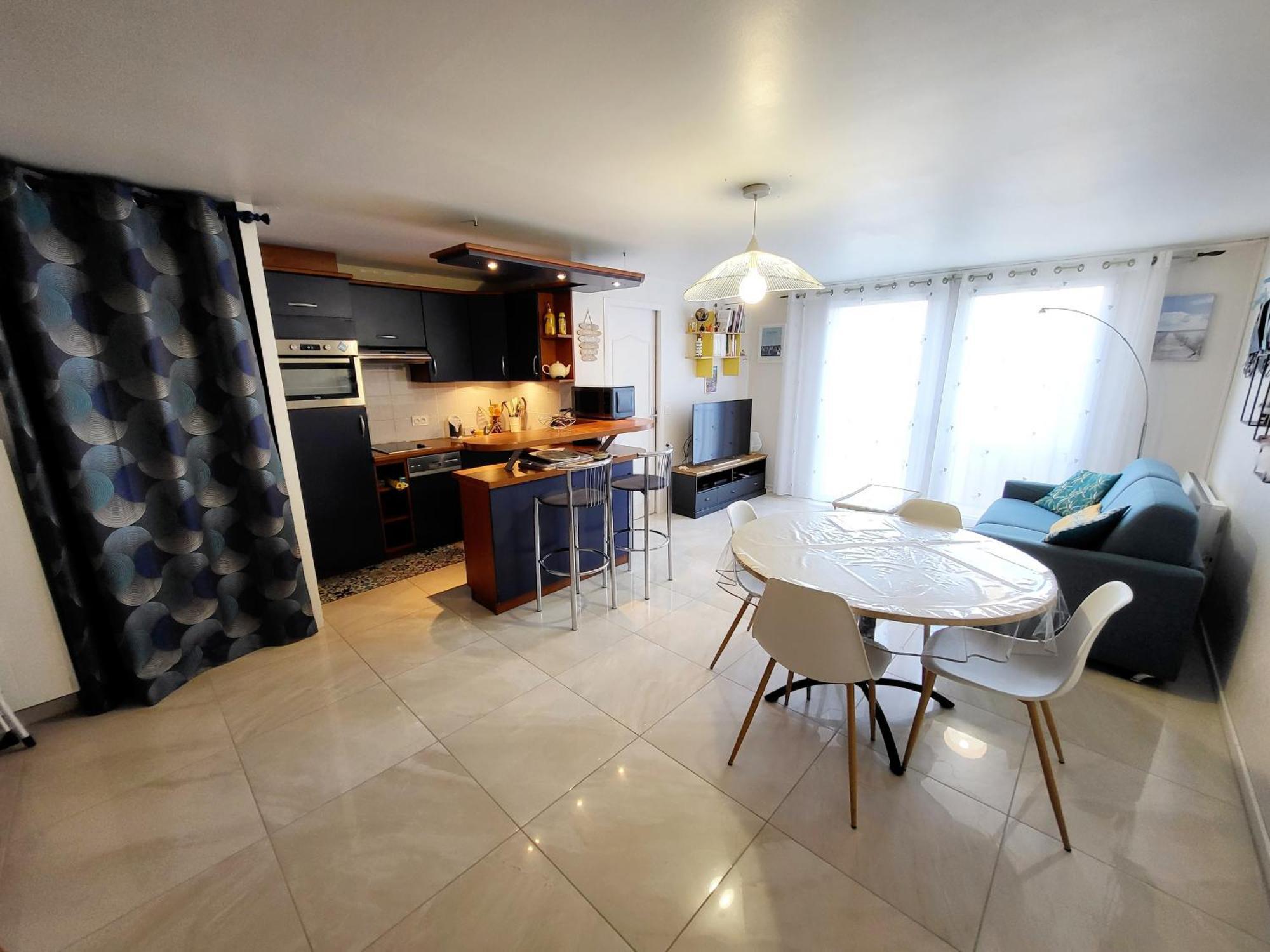 Appartement Moderne Au Centre-Ville, 150M Plage, Wifi, Confort Ideal Pour Familles - Fr-1-92-876 لي سابلِ دولونْ المظهر الخارجي الصورة