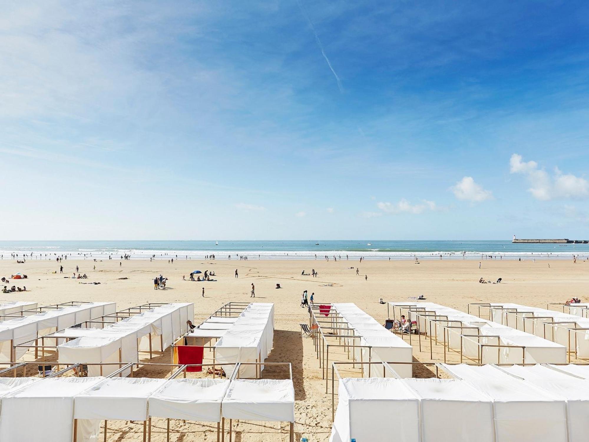 Appartement Moderne Au Centre-Ville, 150M Plage, Wifi, Confort Ideal Pour Familles - Fr-1-92-876 لي سابلِ دولونْ المظهر الخارجي الصورة